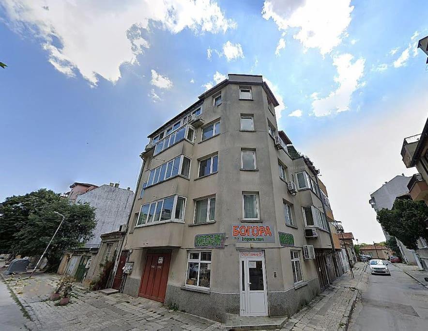 Modern Bright Apartment Close To City Center And Grand Mall Varna Exterior foto