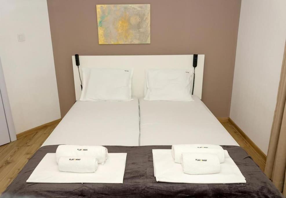 Modern Bright Apartment Close To City Center And Grand Mall Varna Exterior foto